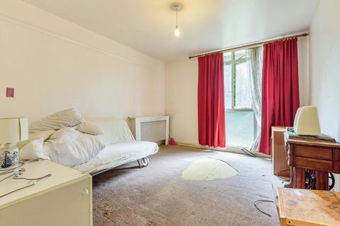 Flat 11, Winchester House Hallfield Estate, London, W2 6EA