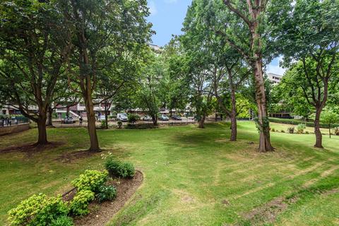 Flat 11, Winchester House Hallfield Estate, London, W2 6EA