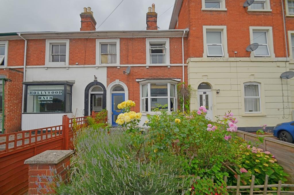 Richmond Road, Malvern, WR14 1NE 3 bed terraced house £190,000
