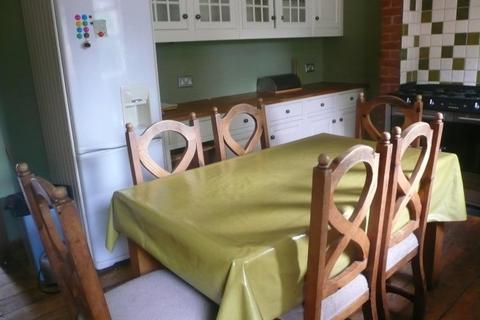5 bedroom house share to rent - Bower Street