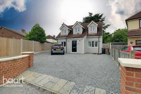 4 bedroom detached house for sale - Dorset Avenue, Chelmsford