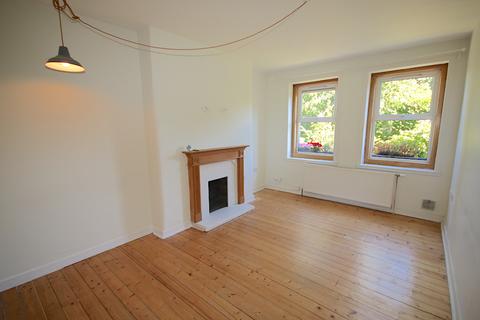 2 bedroom flat to rent, Broughton Road, Edinburgh, EH7