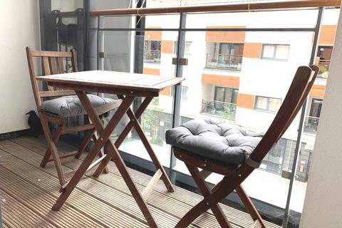 1 bedroom flat to rent, Cornell Square, London SW8