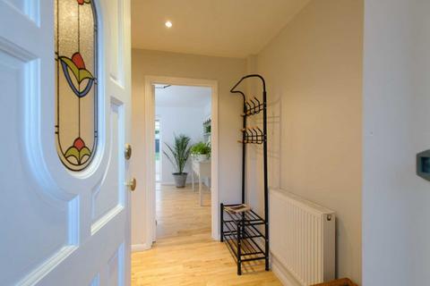 4 bedroom terraced house to rent, Mortimer Drive, Marston *Student Property 2026*