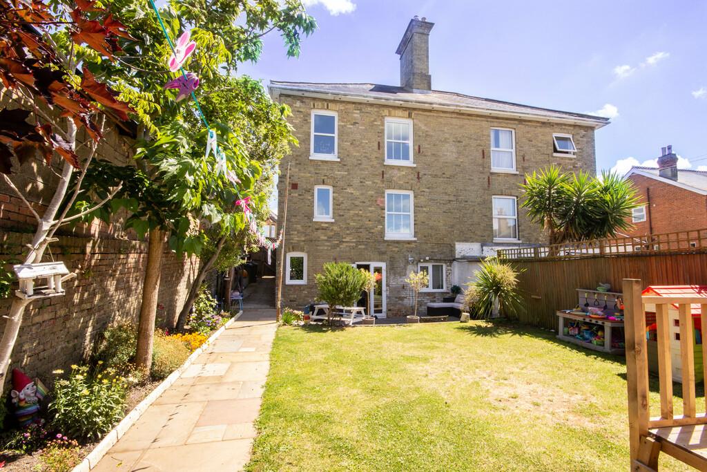 Adelaide Grove, East Cowes, Isle of... 4 bed semidetached house £380,000
