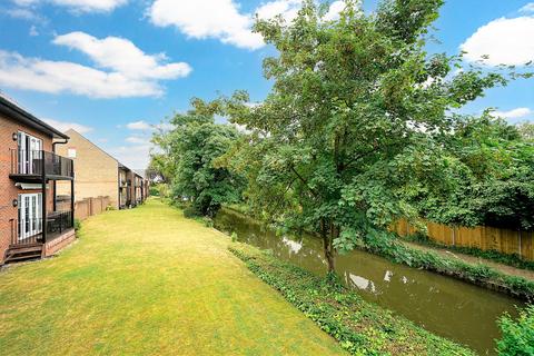 2 bedroom ground floor flat for sale, Bank Mill, Berkhamsted HP4