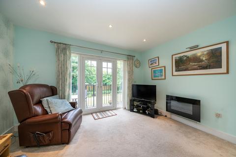 2 bedroom ground floor flat for sale, Bank Mill, Berkhamsted HP4