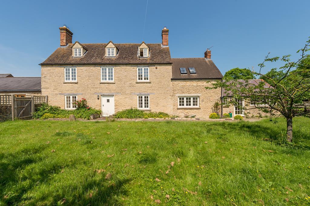 Church Road, Weston On The Green, OX25 3QU 4 bed farm house £3,000 pcm (£692 pw)