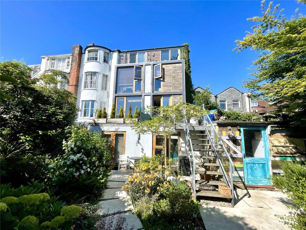 Wellington Place, Captains Row, Lymington, SO41 5 bed terraced house