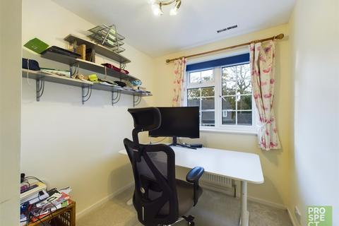 21 Abingdon Road, Sandhurst, GU47 9RN