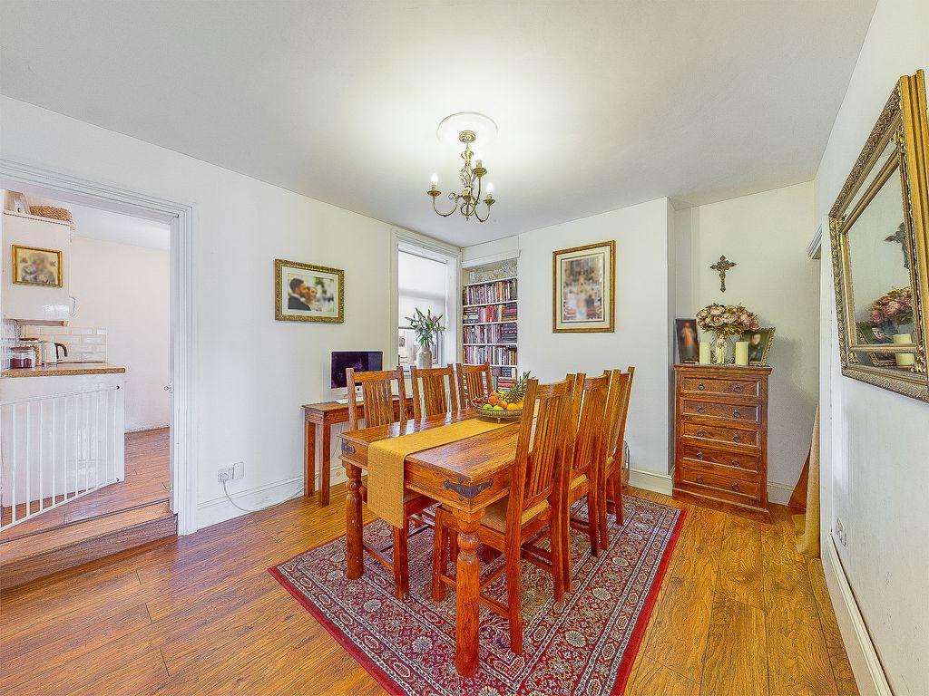 Prospect Avenue, Frindsbury, Rochester ME2 3BZ 3 bed terraced house for