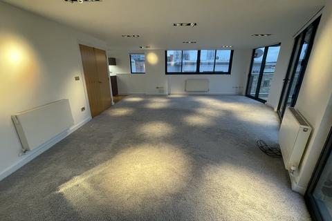 3 bedroom penthouse to rent, King Edwards Wharf, 25 Sheepcote Street, B16 8FX