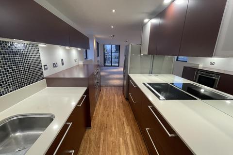 3 bedroom penthouse to rent, King Edwards Wharf, 25 Sheepcote Street, B16 8FX