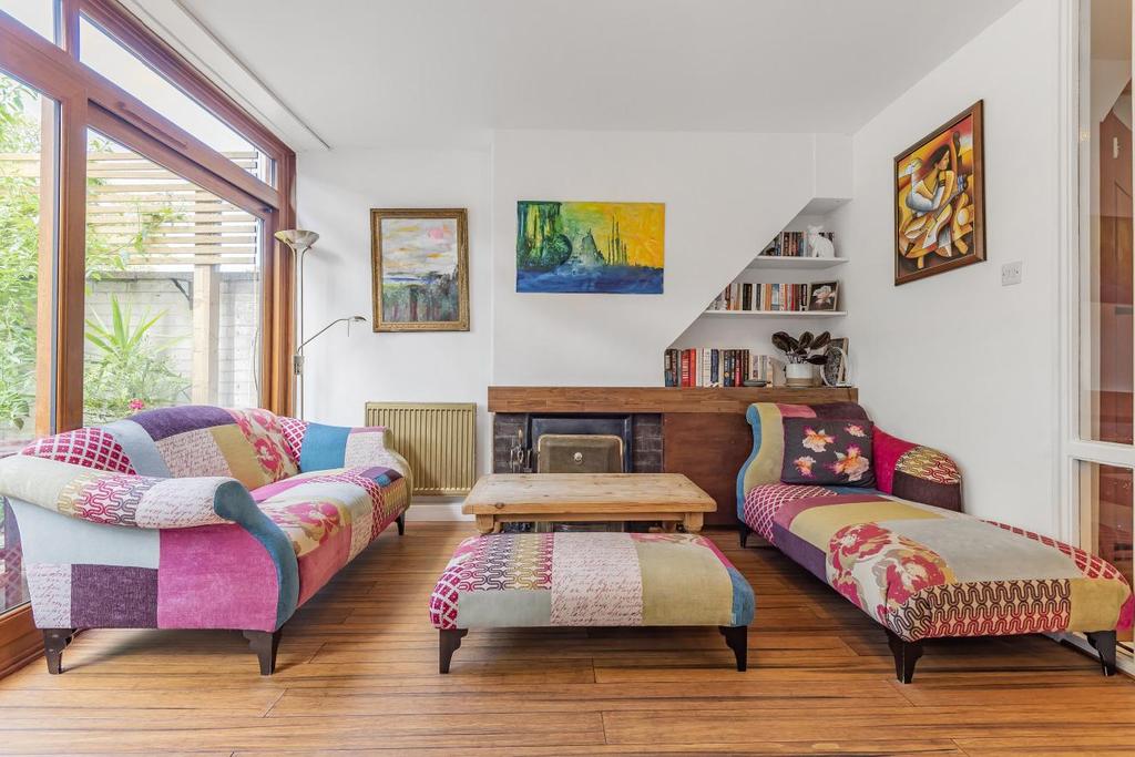 Witney Path, Mayow Road, Forest Hill 3 bed terraced house for sale £