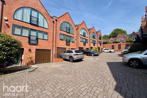 4 bedroom townhouse to rent, Cordage Court, Lincoln