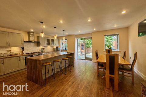 4 bedroom townhouse to rent, Cordage Court, Lincoln