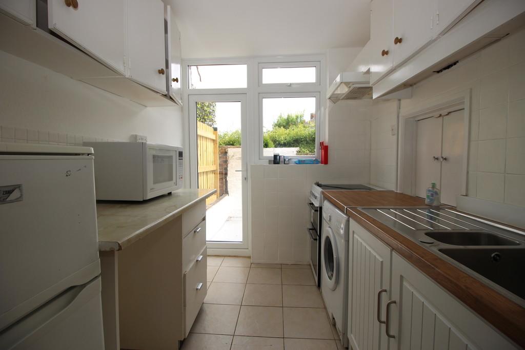 Manhattan Drive, Cambridge 3 bed terraced house £1,600 pcm (£369 pw)