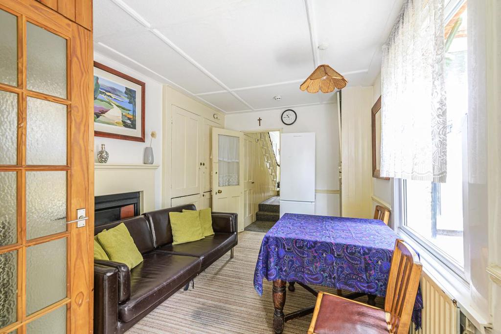 Greyhound Lane, Streatham 5 bed semidetached house for sale £950,000