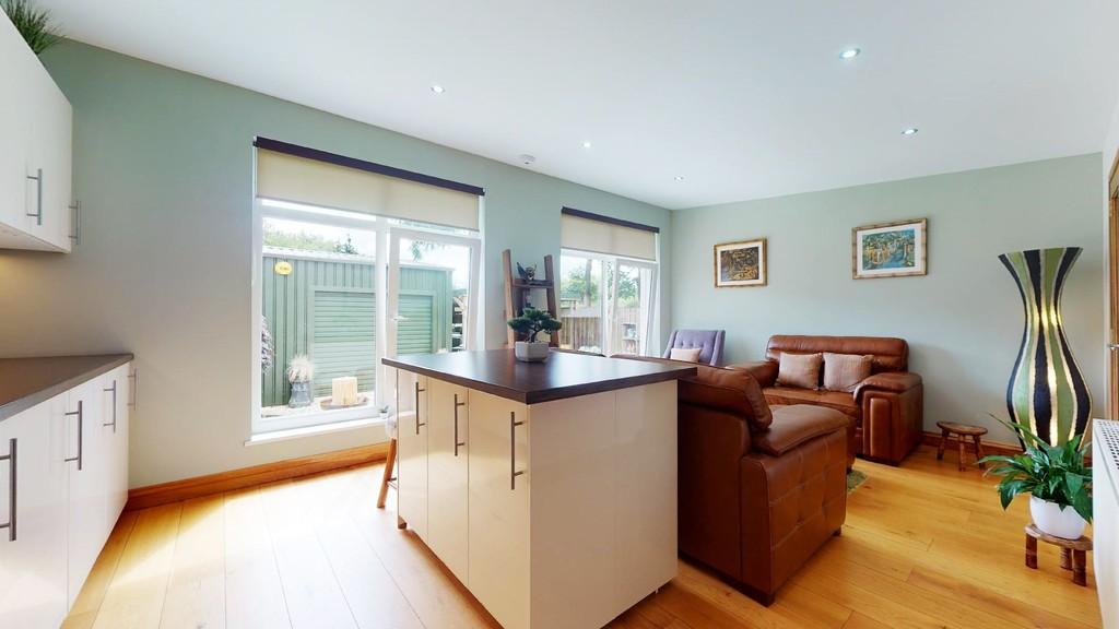Starlaw Gardens, Bathgate 5 bed detached house £319,000