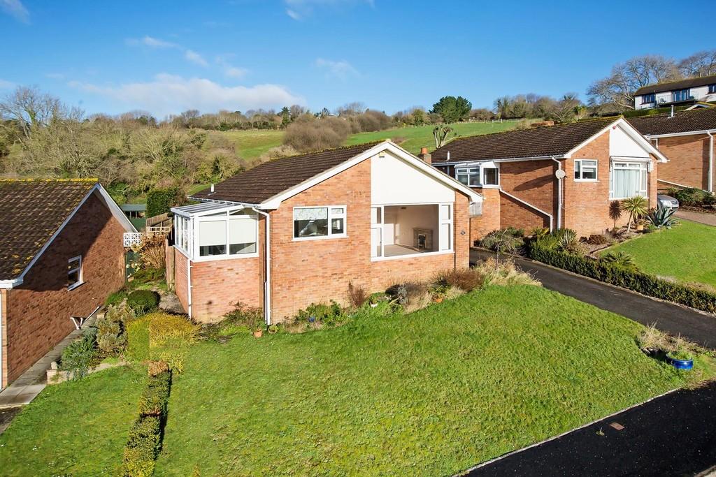Grange Park, 2 bed detached bungalow for sale £375,000