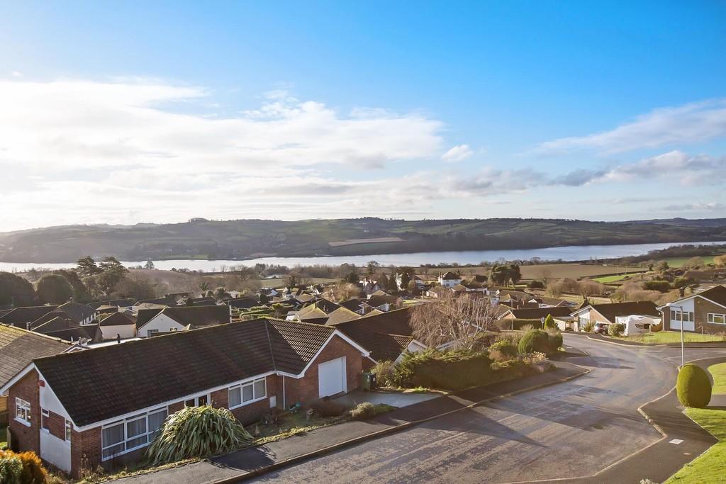 Grange Park, 2 bed detached bungalow £375,000