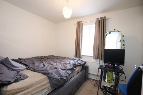 28 Foster Drive, Dartford, DA1 5UB