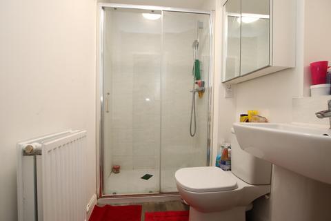 28 Foster Drive, Dartford, DA1 5UB