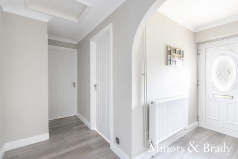 32 Amys Close, Saham Toney, Thetford, IP25 7HU