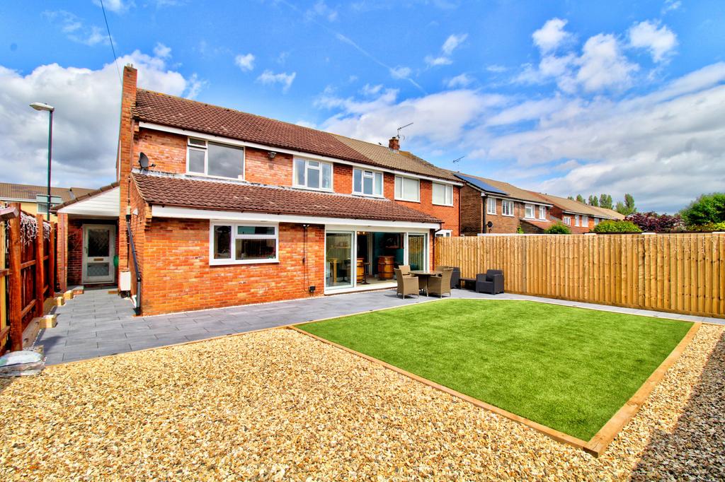 Harrington Road, Bristol, BS14 4 bed semidetached house for sale £