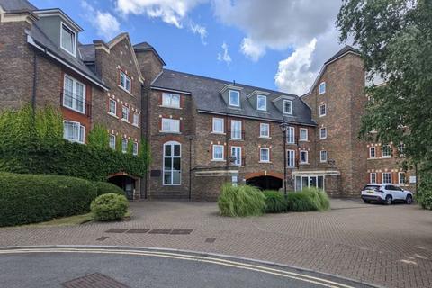 2 bedroom duplex for sale, Mortley Close, Tonbridge, TN9 1ET