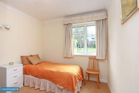 3 bedroom bungalow for sale - Longmead Close, Taunton