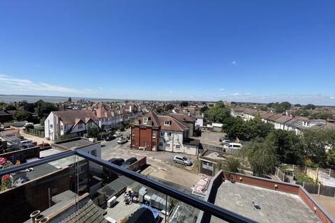 4 bedroom apartment for sale - Hamlet Court Road, Westcliff-On-Sea