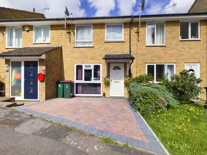 Pound Hill, Crawley 3 bed terraced house £360,000