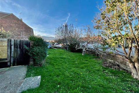 43 Cedar Avenue, Worthing, BN13 2HT