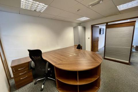 Office to rent, COMMERICAL PROPERTY ON WIGAN ROAD, BOLTON