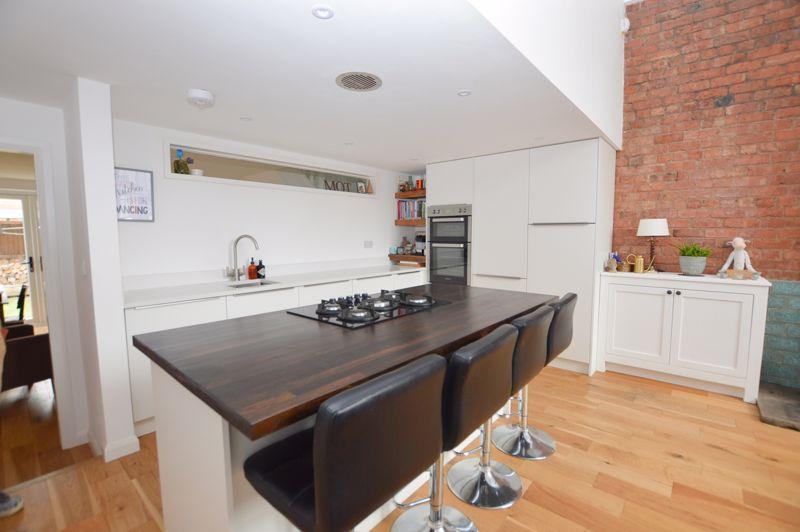 Lounge/Kitchen