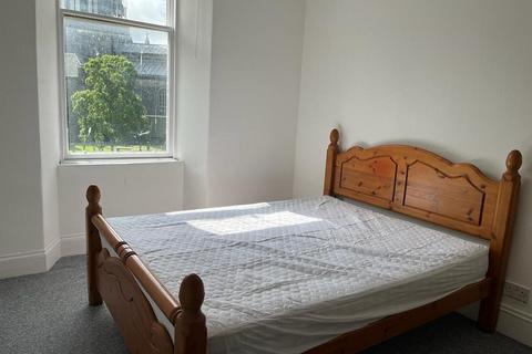 2 bedroom flat to rent, Schoolhill, City Centre, Aberdeen, AB10