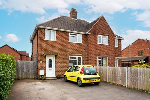 3 bedroom semi-detached house for sale - Springwell Gardens, Churchdown