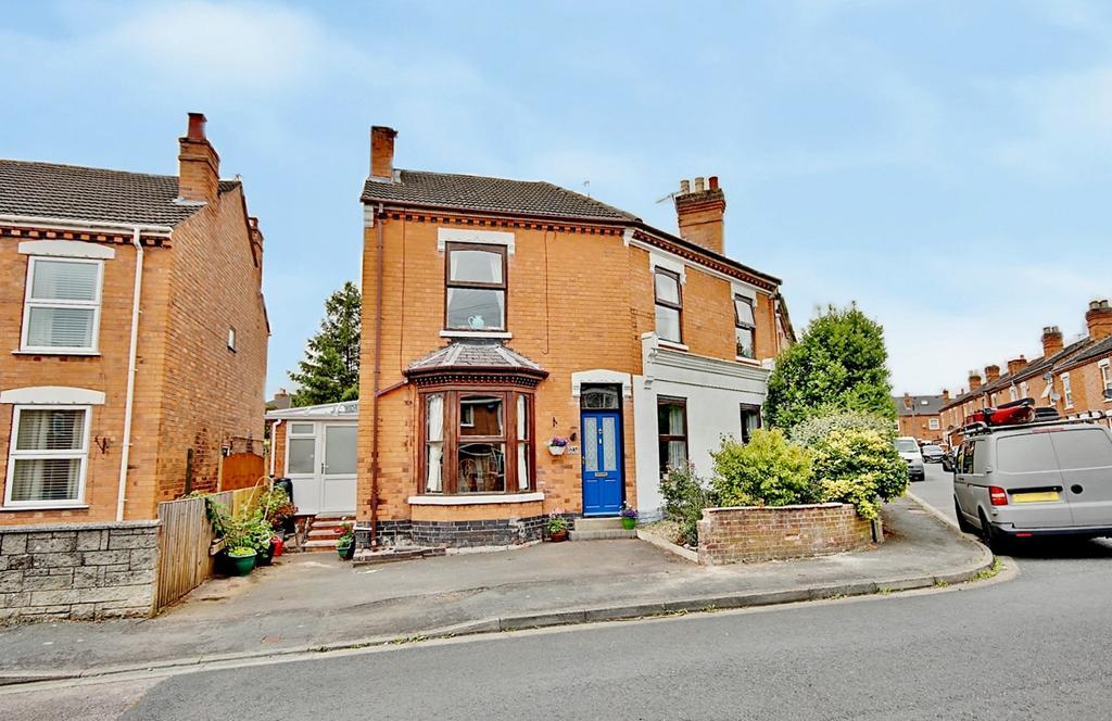 Sydney Street, Barbourne, Worcester, WR3 3 bed end of terrace house £