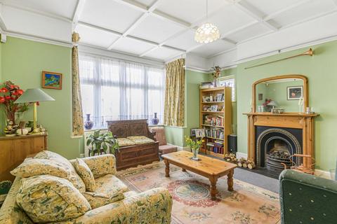 68 Braxted Park, London, SW16 3AU