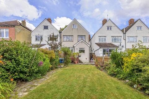 68 Braxted Park, London, SW16 3AU