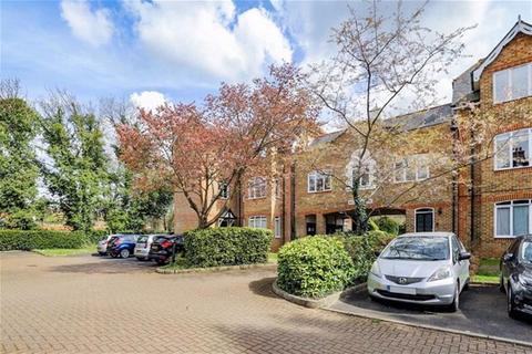 2 bedroom flat for sale - Latium Close, Holywell Hill, St. Albans