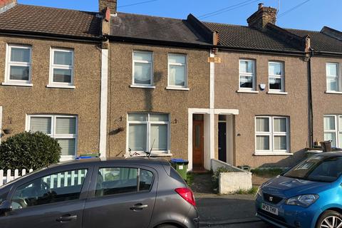 4 bedroom terraced house to rent - Bedford Road, Sidcup, DA15