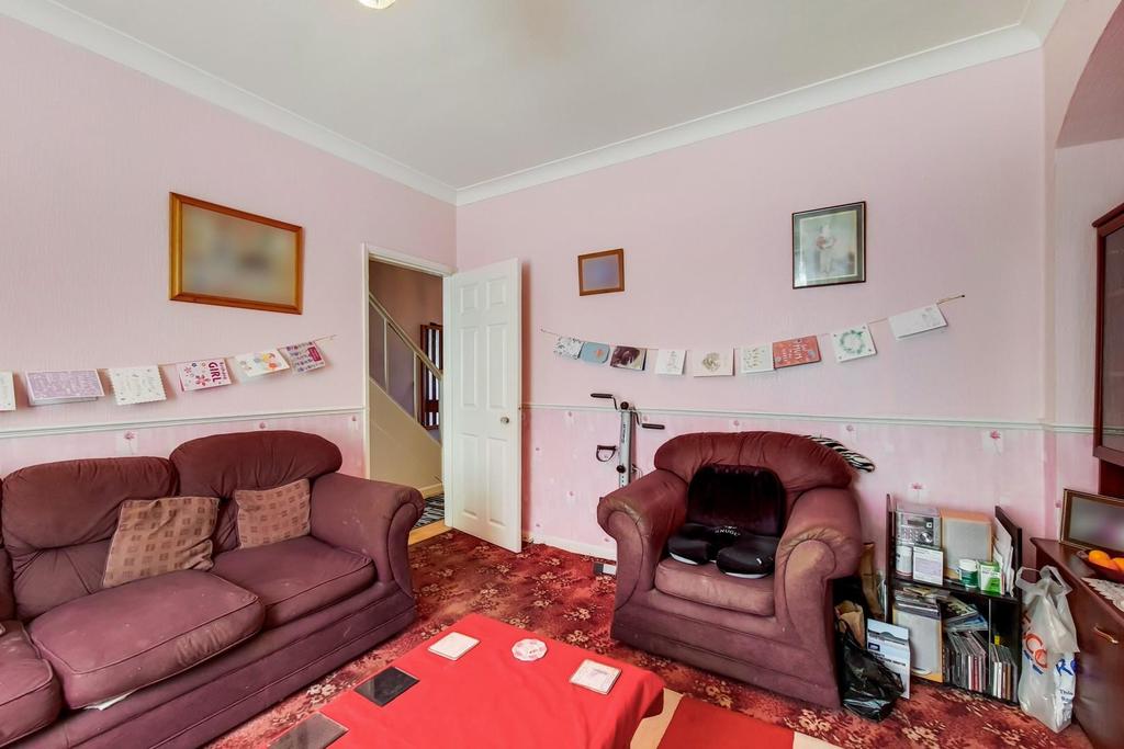 Headcorn Road, Bromley 2 bed terraced house £375,000