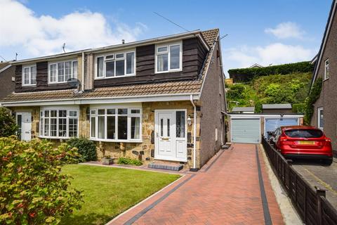 22 Rombalds Drive, Gilstead, Bingley, BD16 3NB