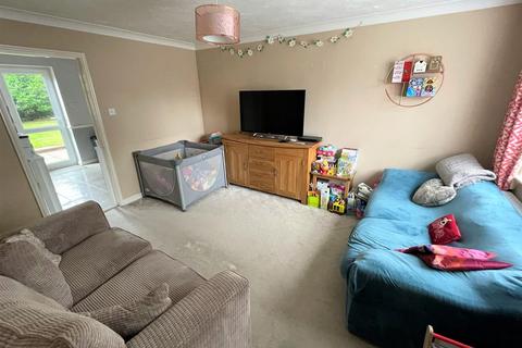 4 bedroom semi-detached house for sale - Rooks Nest Close, Pewsham, Chippenham