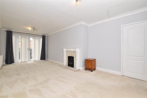 3 bedroom semi-detached house for sale, Queenshill Road, Leeds, West Yorkshire