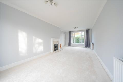 3 bedroom semi-detached house for sale, Queenshill Road, Leeds, West Yorkshire