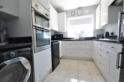 11 Ellen Close, Bromley, BR1 2QW