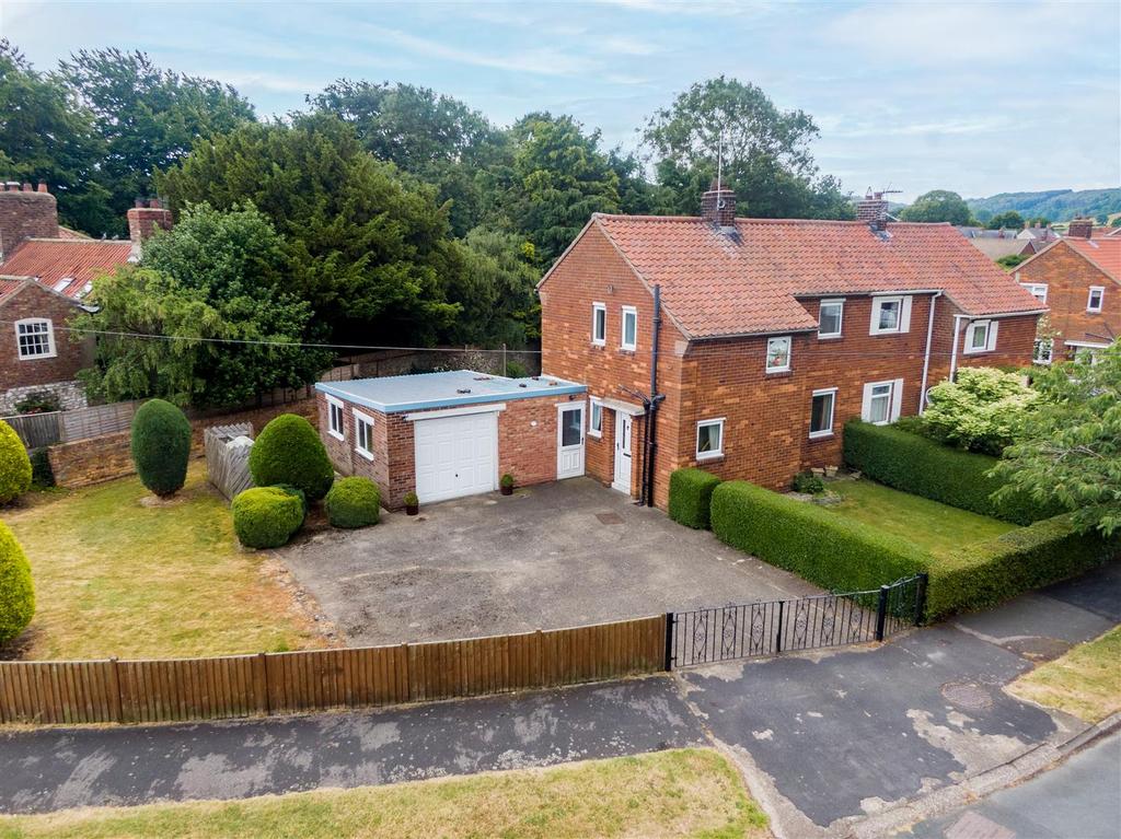 1 West Garth, Sherburn, Malton, North Yorkshire YO17 8PN 2 bed semi